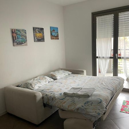 Dolcecasaleogiu Con Parcheggio Coperto Gratuito Daire Vitinia Dış mekan fotoğraf