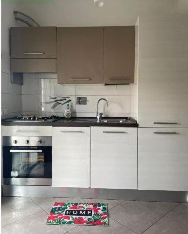 Dolcecasaleogiu Con Parcheggio Coperto Gratuito Daire Vitinia Dış mekan fotoğraf